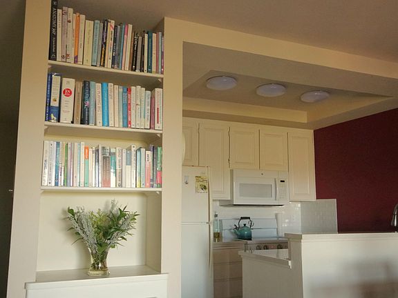 4th image of 534 Seaver Dr #534