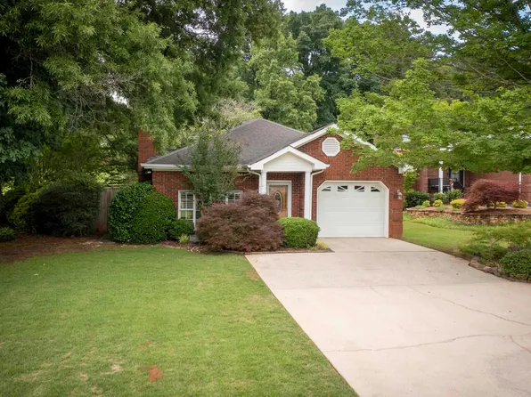 1501 Holly Berry Way, Anniston, AL 36207
