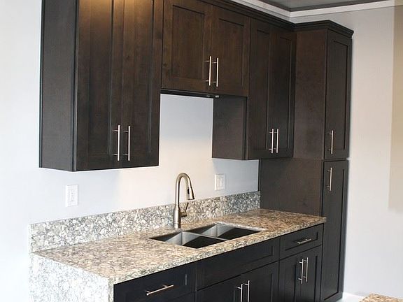 5th image of 227 N Berendo St APT 211