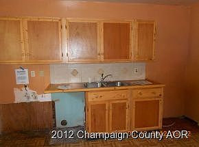 2nd image of 229 Taft Dr