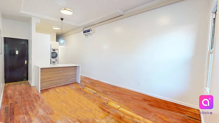 Rented by MAPT Residential LLC | media 4