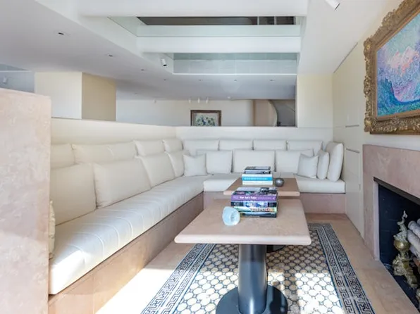 980 Fifth Avenue image 19 of 23