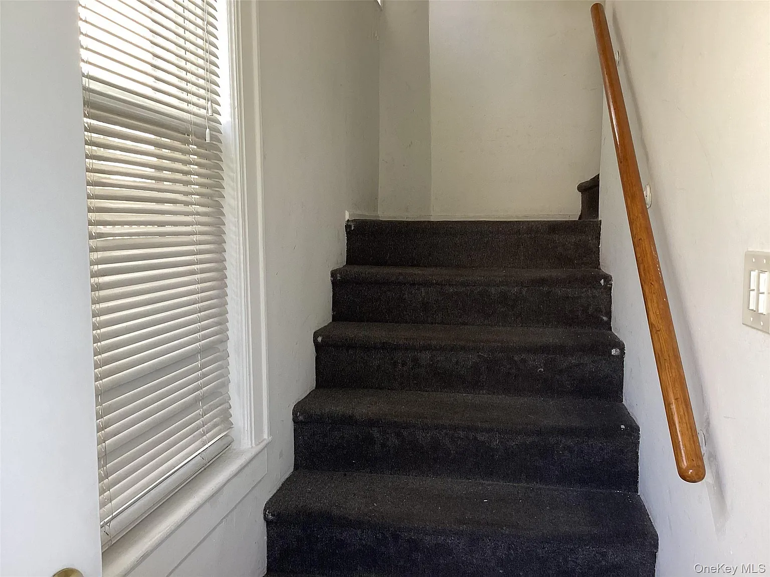 2 bed, 1.0 bath, 2656 sqft, $2,400 — Photo 2