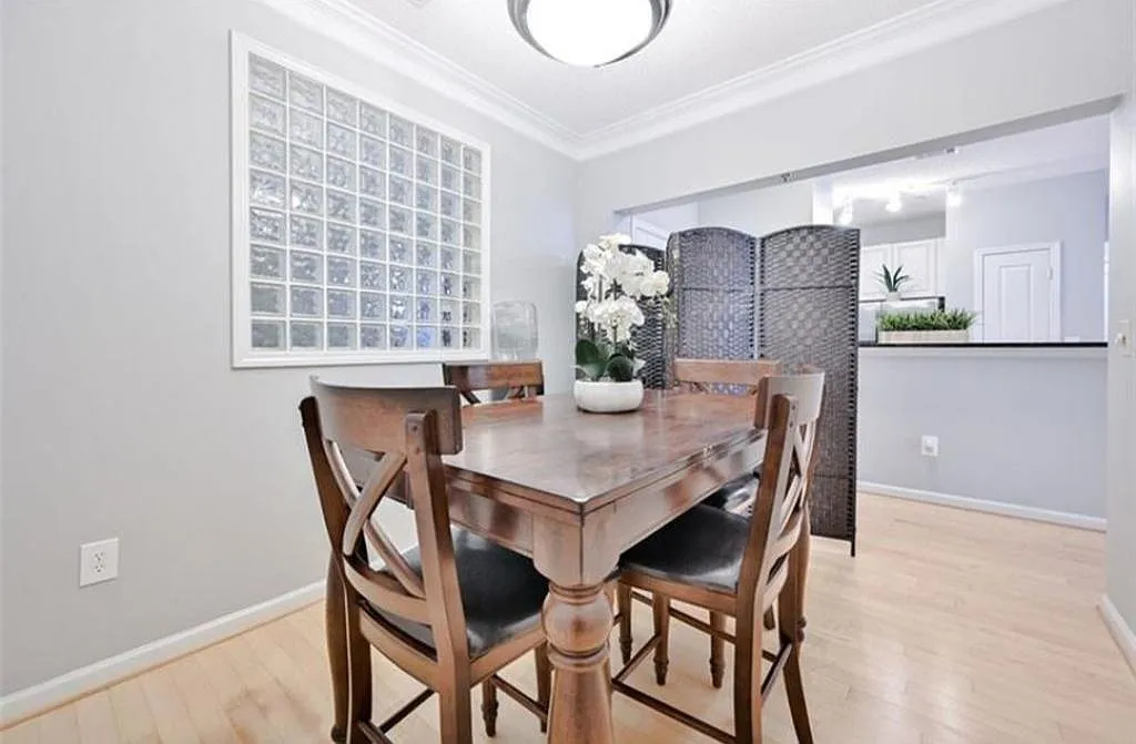 10 Perimeter Summit Blvd. Unit 1208 — Photo 2