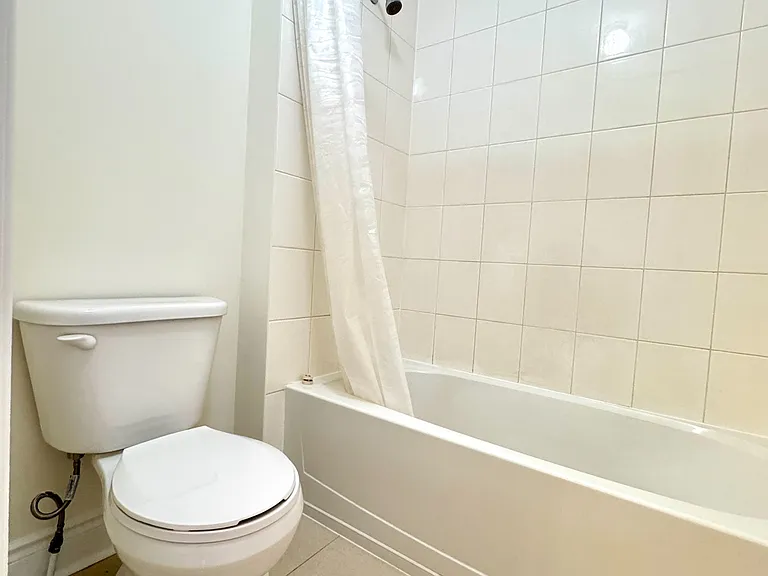 921 Goring Cir — Photo 20