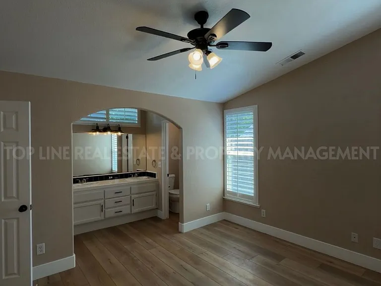 520 Pepper Dr — Photo 11