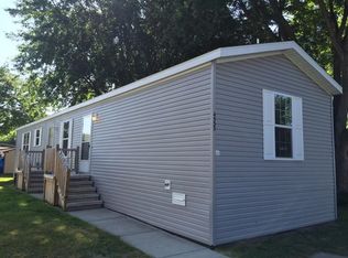 4508 Carlton Rd, Sterling Heights, MI 48310