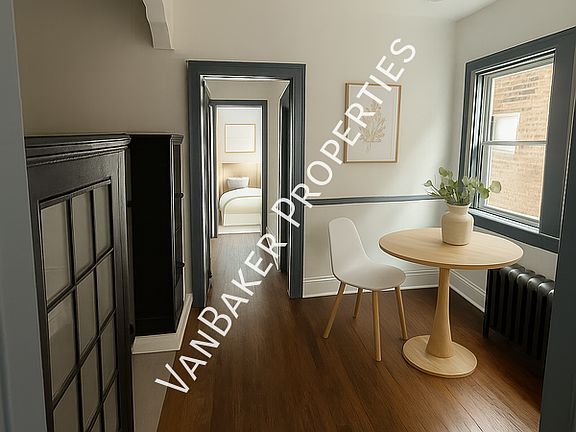 3rd image of 1306 W 116th St APT 6