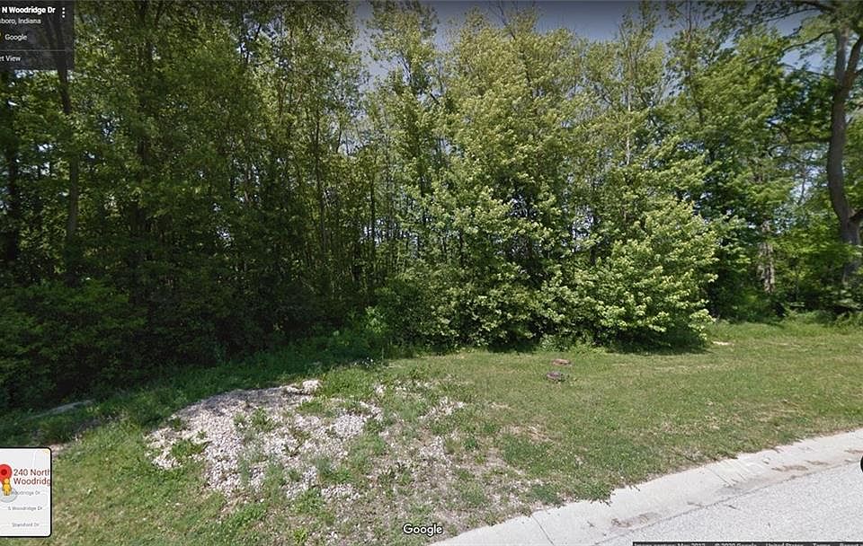 1st image of 240 N Woodridge Dr