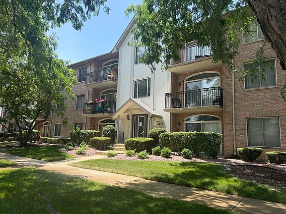 2nd image of 9424 S 77th Ct APT 1C