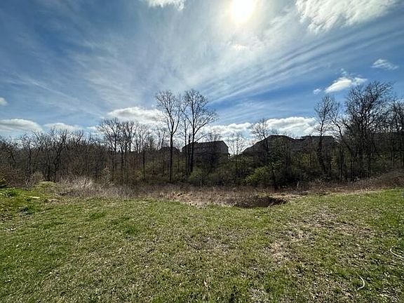 4th image of 811 Fawn Dr