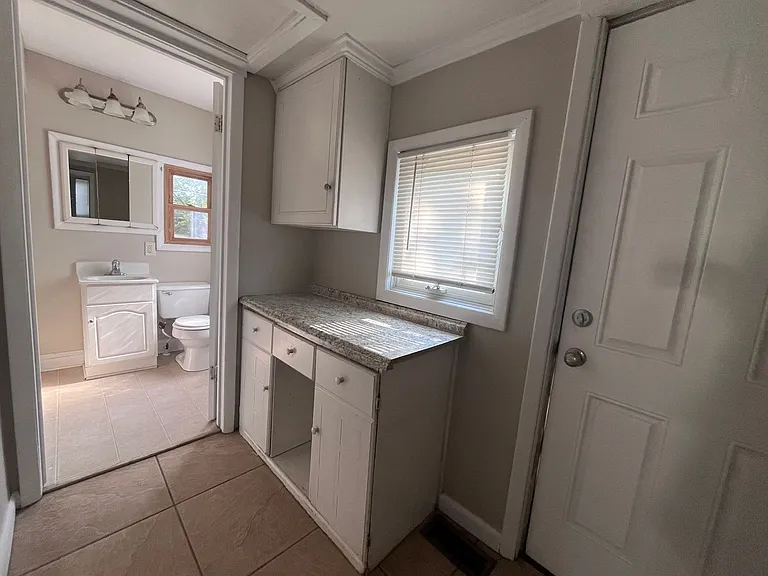 2124 N Arkansas Ave — Photo 5