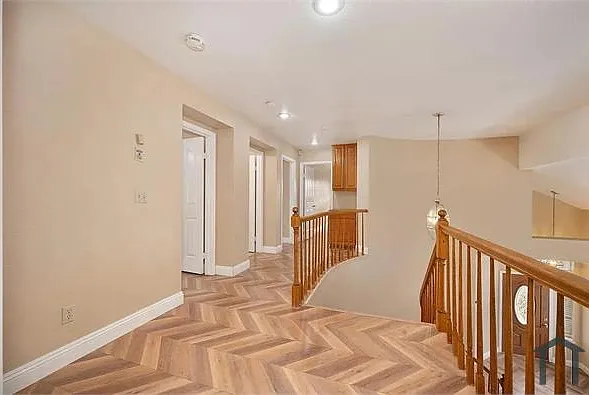 1585 Foxwood Dr — Photo 35