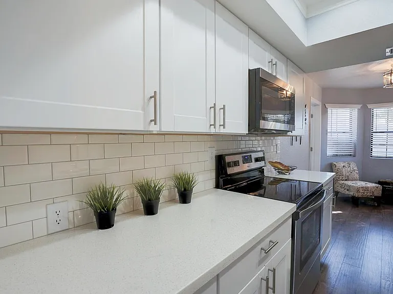 5998 N 78th St #218 — Photo 7