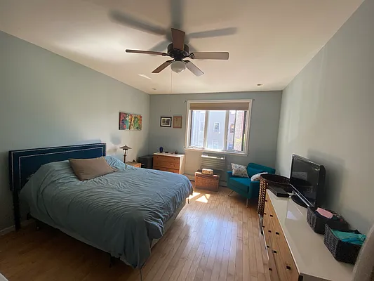 Rented by Compass | media 14