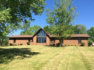 2063 Cages Bend Rd, Gallatin, TN 37066