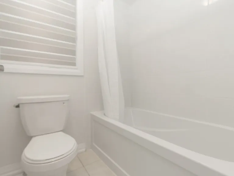 1372 Harrington St #1372 HARRINGTON ST — Photo 11