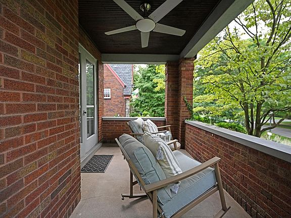 4th image of 3157 Portsmouth Ave