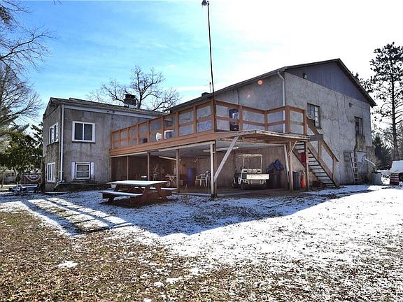 4th image of 571 Homeview Ave