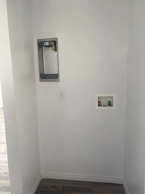 2 bed, 1.0 bath, 800 sqft, $1,850 — Photo 3