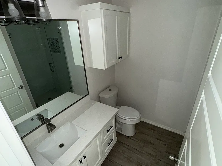 1605 Los Alamos St #A — Photo 9