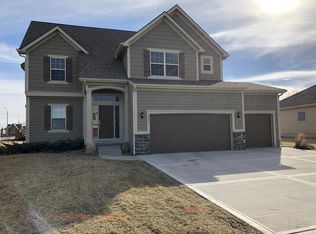 1907 Sequoia Dr, Raymore, MO 64083