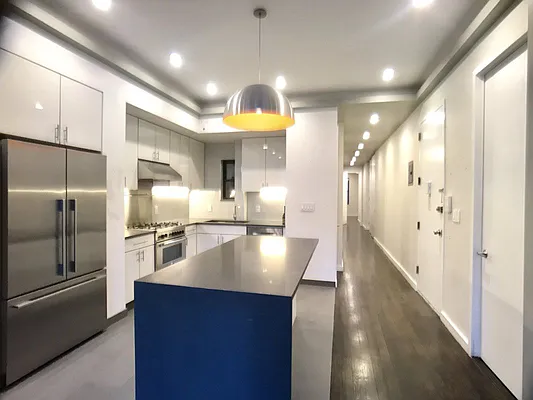 Rented by Bohemia Realty Group | media 4