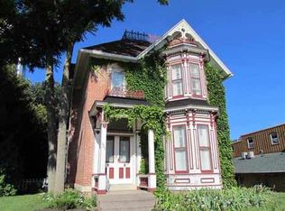 523 Main St, Pecatonica, IL 61063