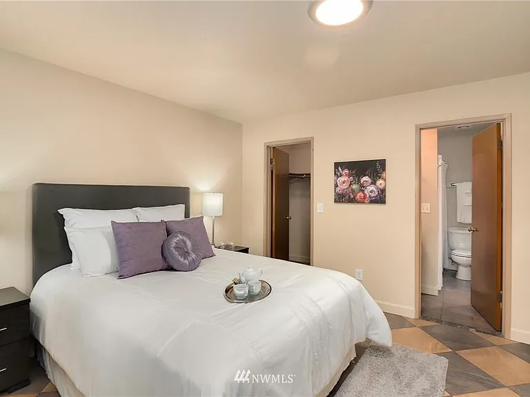 850 NE 123rd St #B — Photo 9