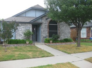 2128 S Robinson Ave, Moore, OK 73170