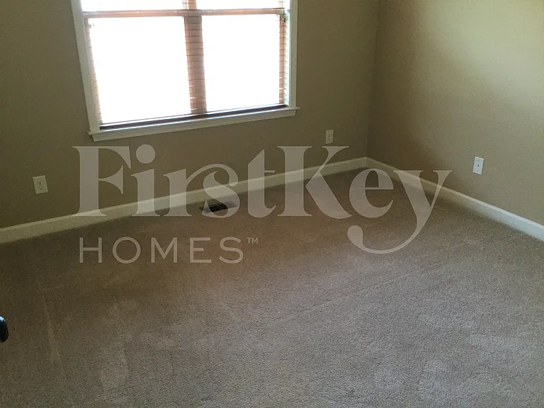 293 Majestic Oak Dr — Photo 10