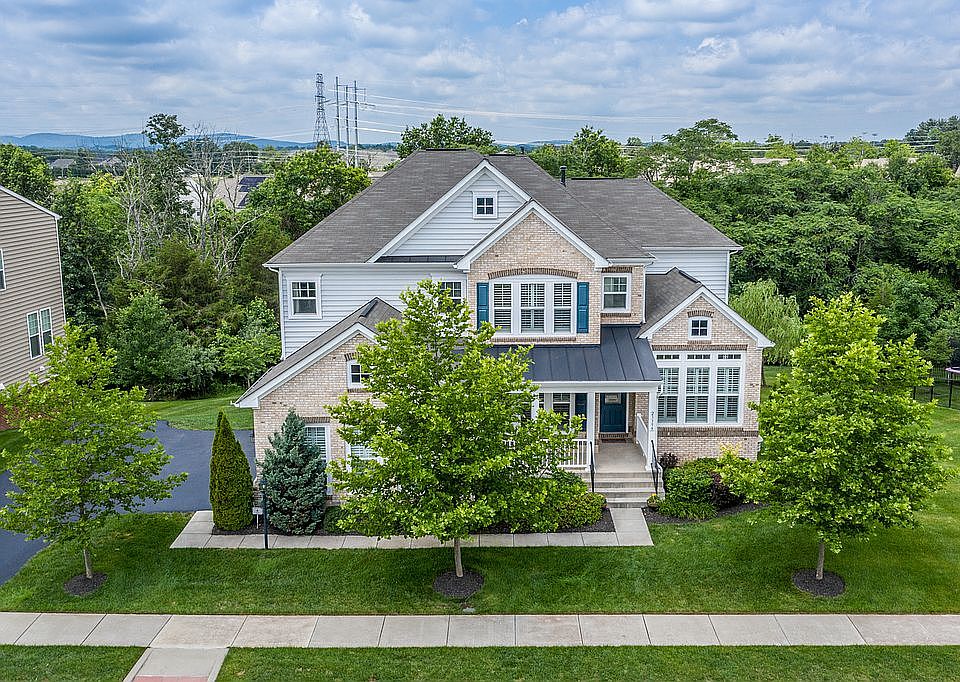 1st image of 23399 Tradewind Dr