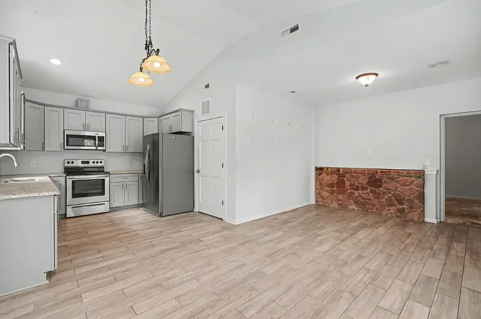 786 ideal — Photo 1