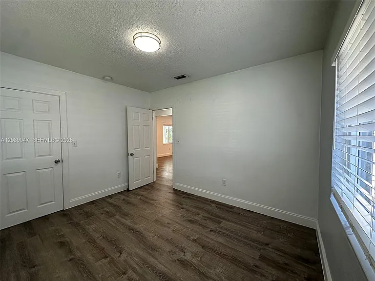 1737 Liberty St #10 — Photo 23