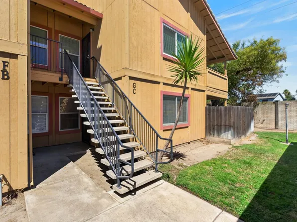 440 Cherry Ln APT C, Manteca, CA 95337