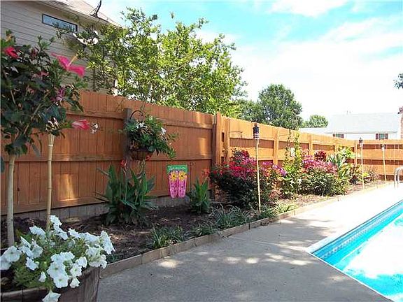 4th image of 6592 Deermont Dr