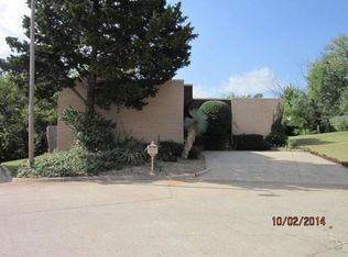 9301 Broughton Ct, Oklahoma City, OK 73132