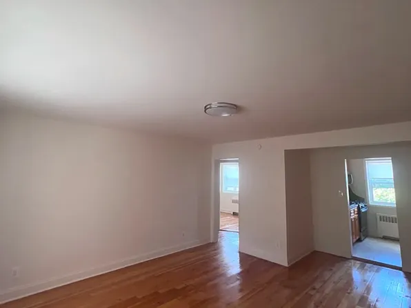 (undisclosed Address), Staten Island, NY 10301