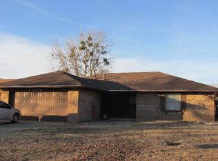 2424 Stephanie Cir, Ada, OK 74820