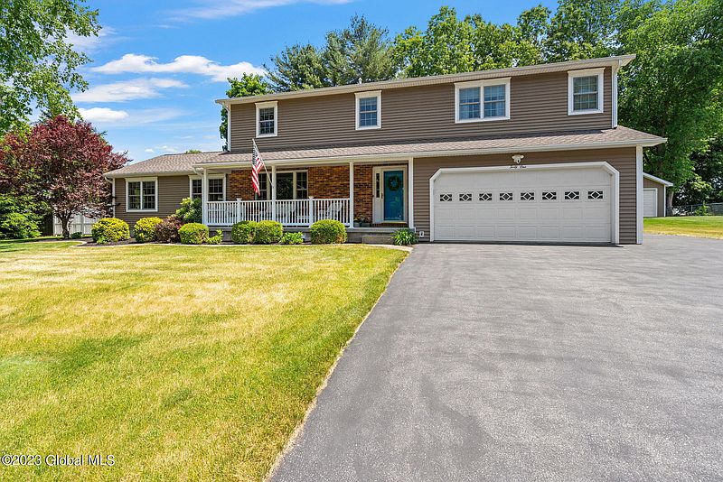 3rd image of 41 St Andrews Drive