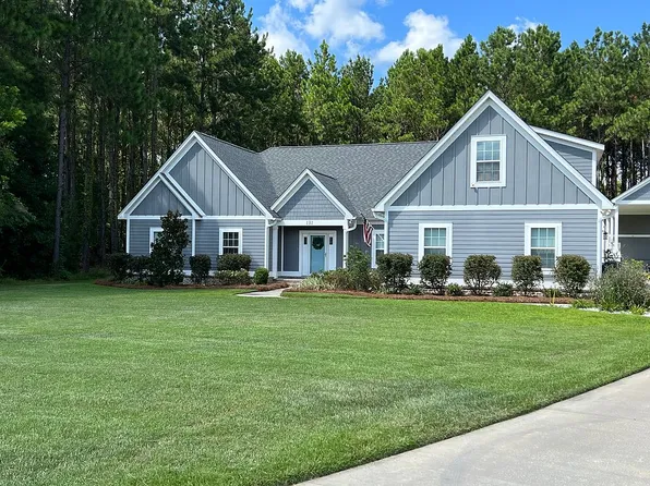 131 Sweetwater Dr, Thomasville, GA 31757