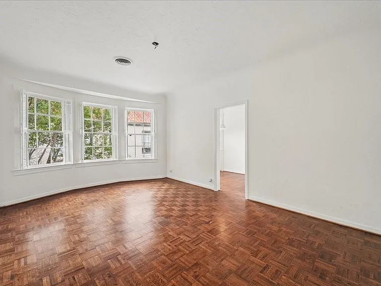 4416 Westway Ave — Photo 3