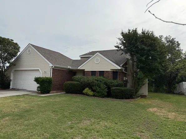 2401 Forestmeadow Dr, Lewisville, TX 75067