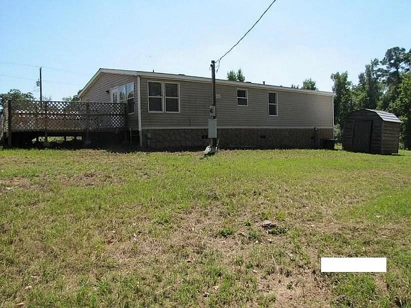 3 bed, 1400 sqft, $1,190 — Photo 1