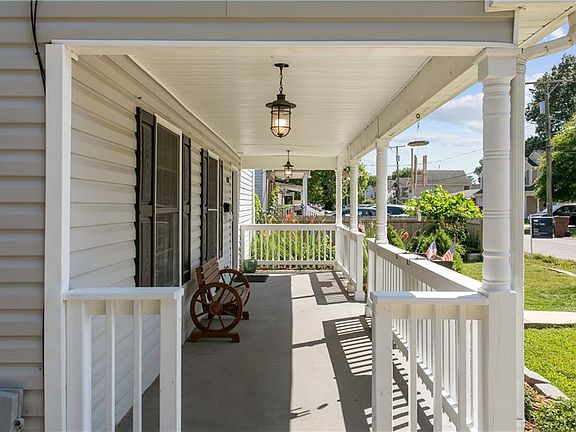 3rd image of 4110 Everett St