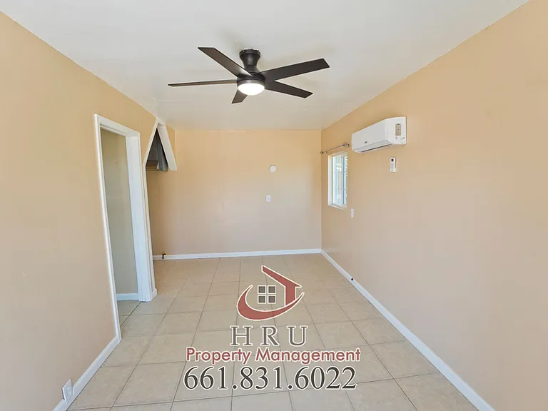 2731 Security Ave — Photo 12