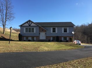 450 Banning Rd, Dawson, PA 15428