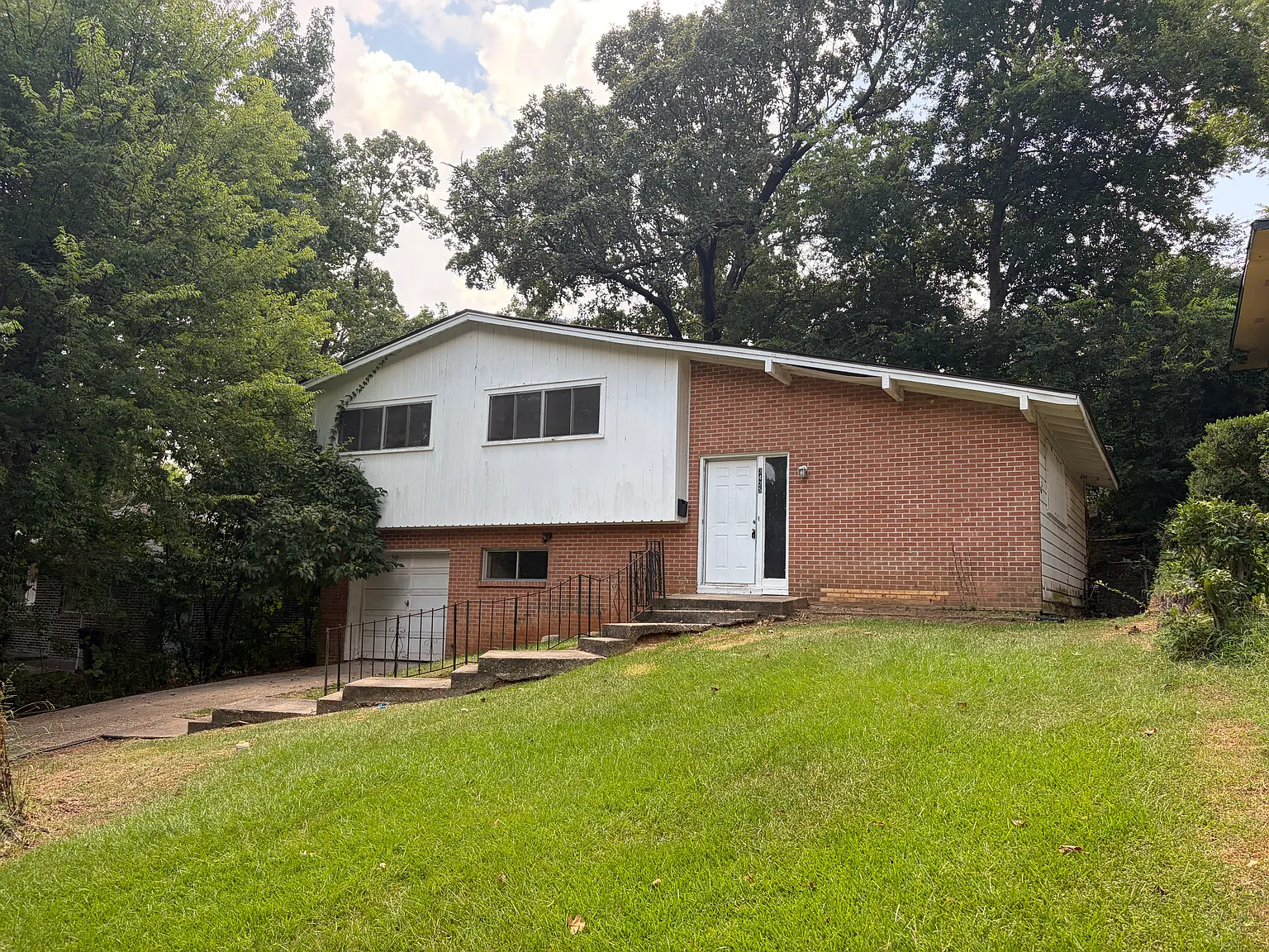 3 bed, 1551 sqft, $925 — Photo 2