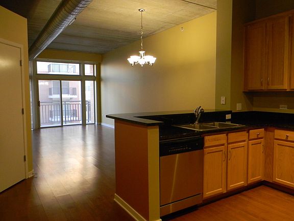 2nd image of 647 Metropolitan Way Unit 402