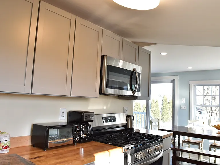 402 Gooseberry Rd — Photo 5